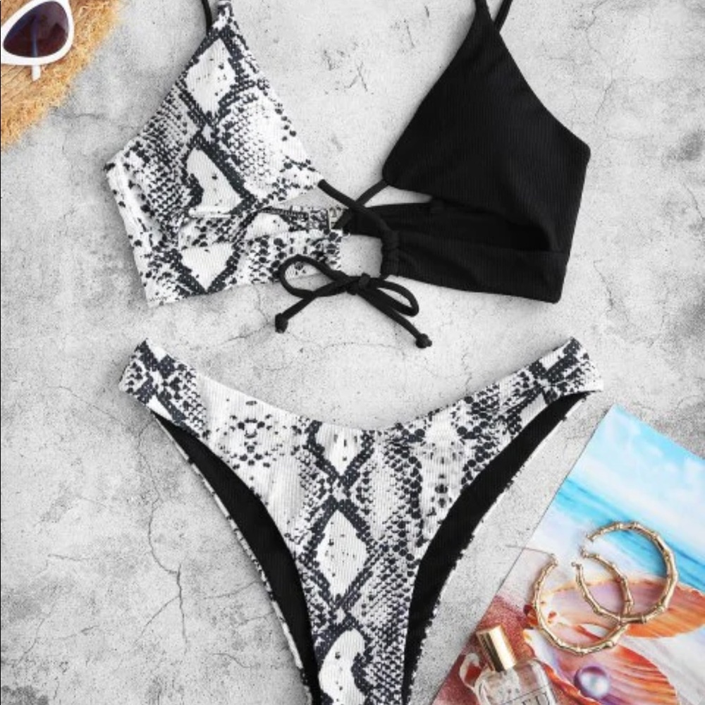 Zaful bikini.